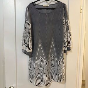 Mendocino Gray and White Geometric Dress